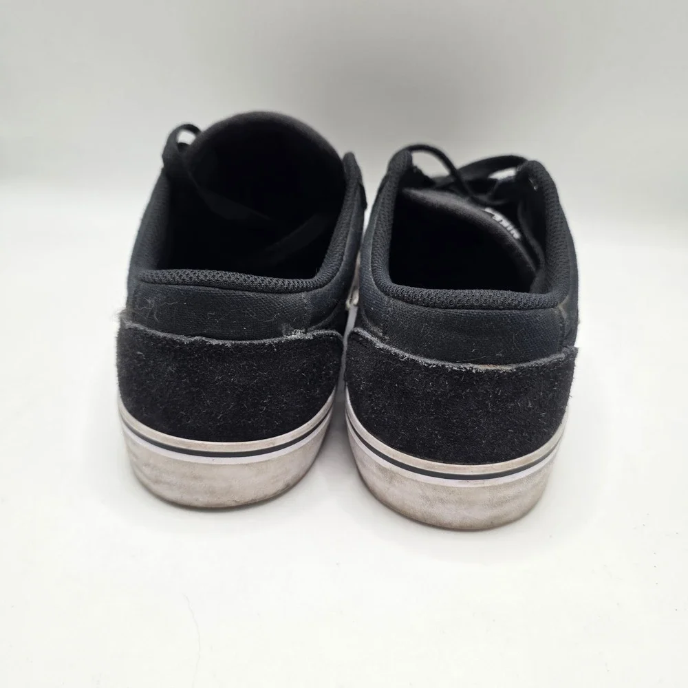 Nike‎ SB Chron 2 Mens Black White Suede Skate Shoes Low Top Sneakers